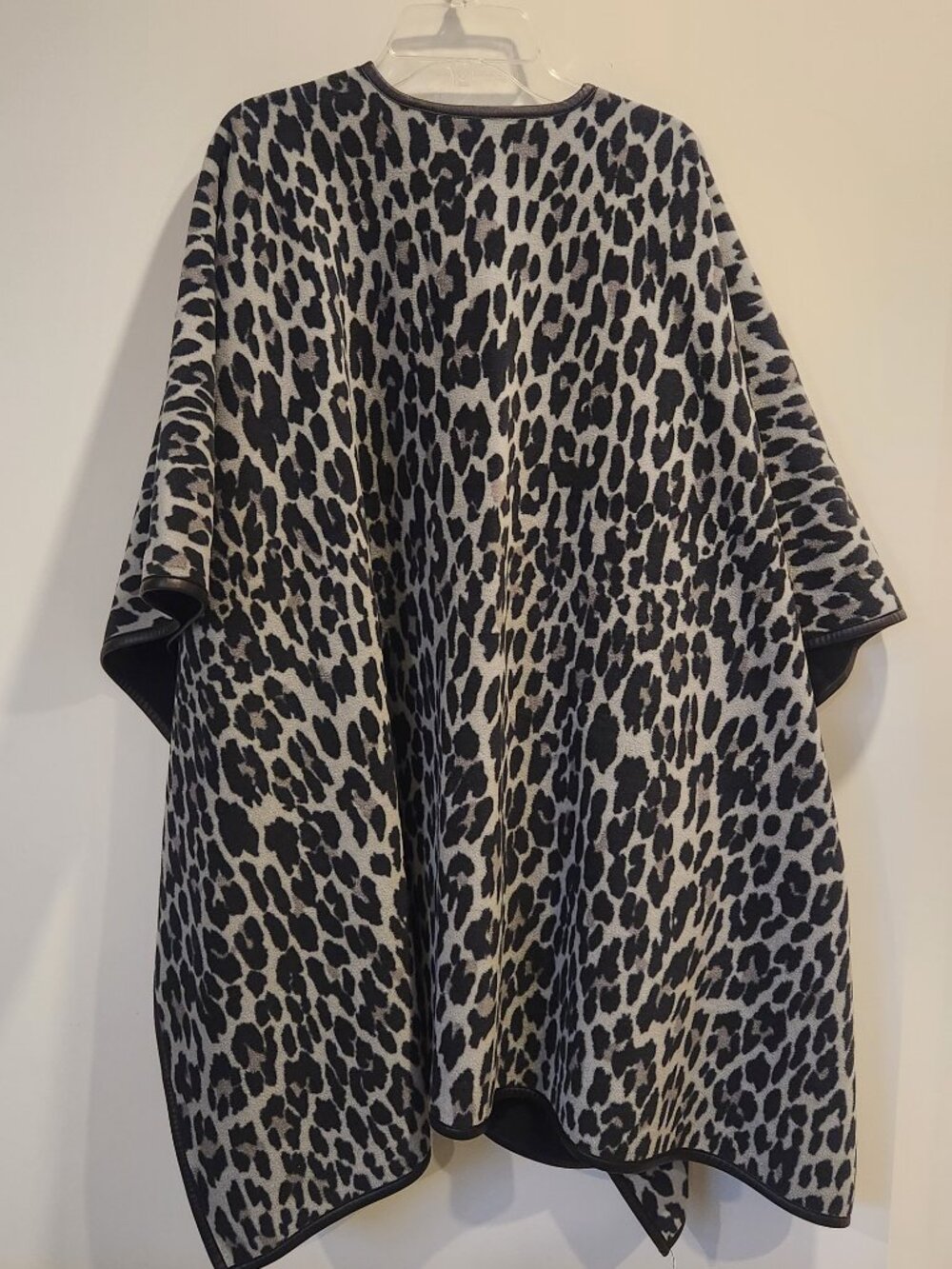 Fleece Ruana-style Poncho - Picture 2 of 2
